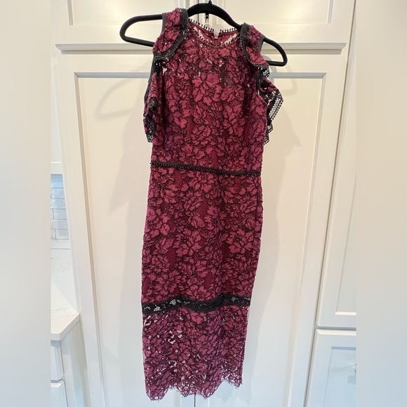 Alexis (Revolve) Evie Burgundy Lace Off Shoulder Midi Dress. Size XS. - Picture 15 of 17